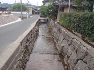 整備前の滝馬川の様子