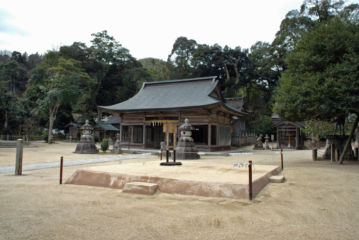 日吉神社の境内