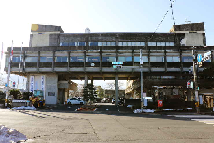 宮津市役所本館の外観