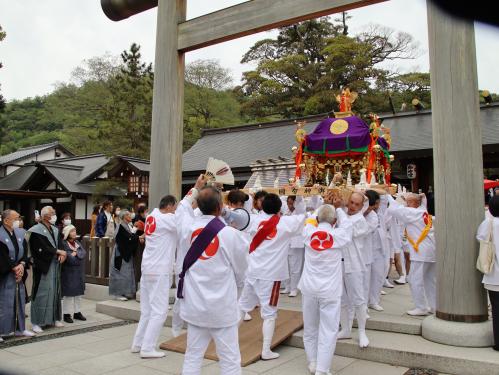 元伊勢籠神社　葵祭