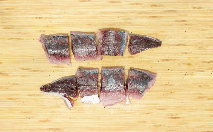 鯵を切る