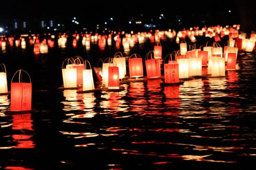 燈籠流し