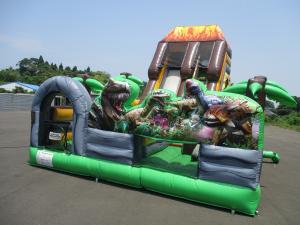 大型エアー遊具