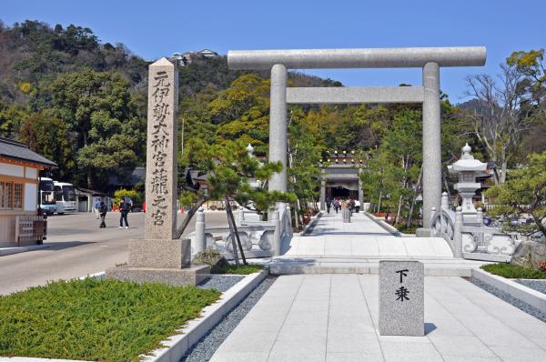 籠神社